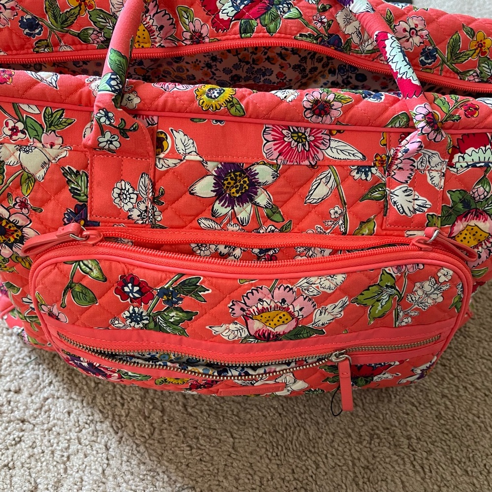 Vera Bradley Weekender Bag. Great for traveling. Beautiful.